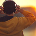 A música como terapia: descubra com Diohn do Prado como o lazer musical pode curar e revitalizar sua alma.