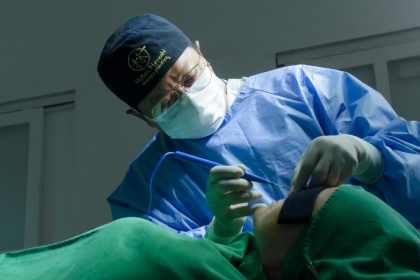 A cirurgia plástica facial envolve diferentes procedimentos que exigem escolha segura e natural, afirma Milton Seigi Hayashi.